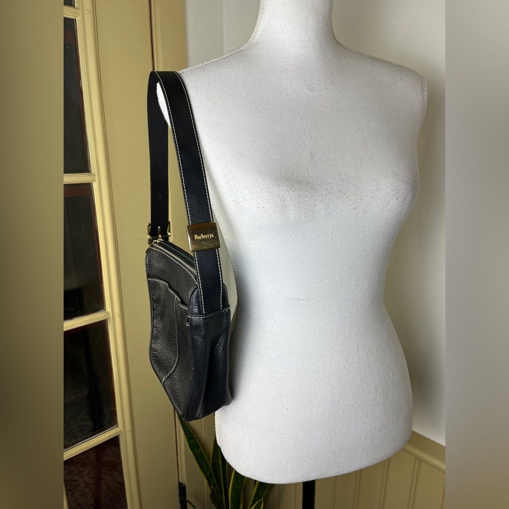 Vintage Burberrys Shoulder Bag Nova Check Black Leather COA Classic Winter Chic - Picture 4 of 16